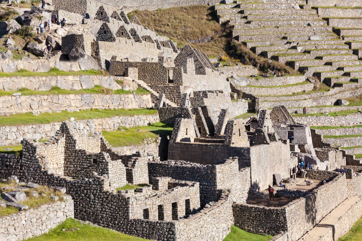 Machu Picchu: A Cidade Perdida dos Incas e Seu Enigma nas Alturas!