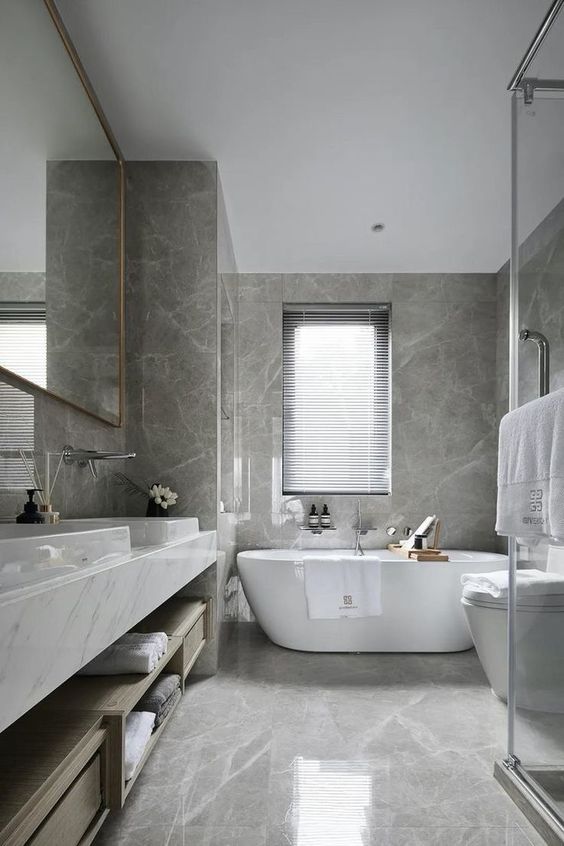 Banheiras de imersão contemporânea são modelos com designer moderno, não necessita de muitos reparos para ser instalada, não ocupa tanto espaço como as banheiras de embutir e ainda pode ser instalada em qualquer lugar do banheiro.